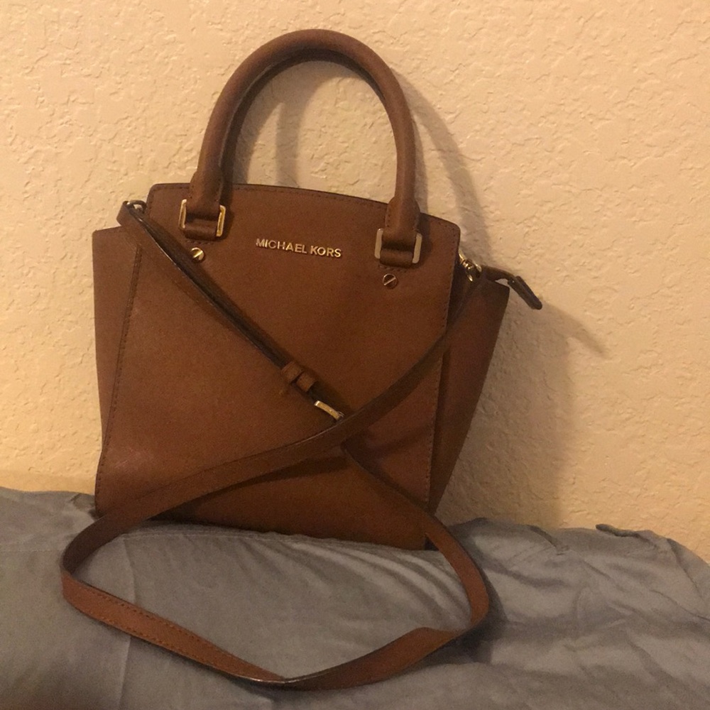 Micheal Kors Satchel